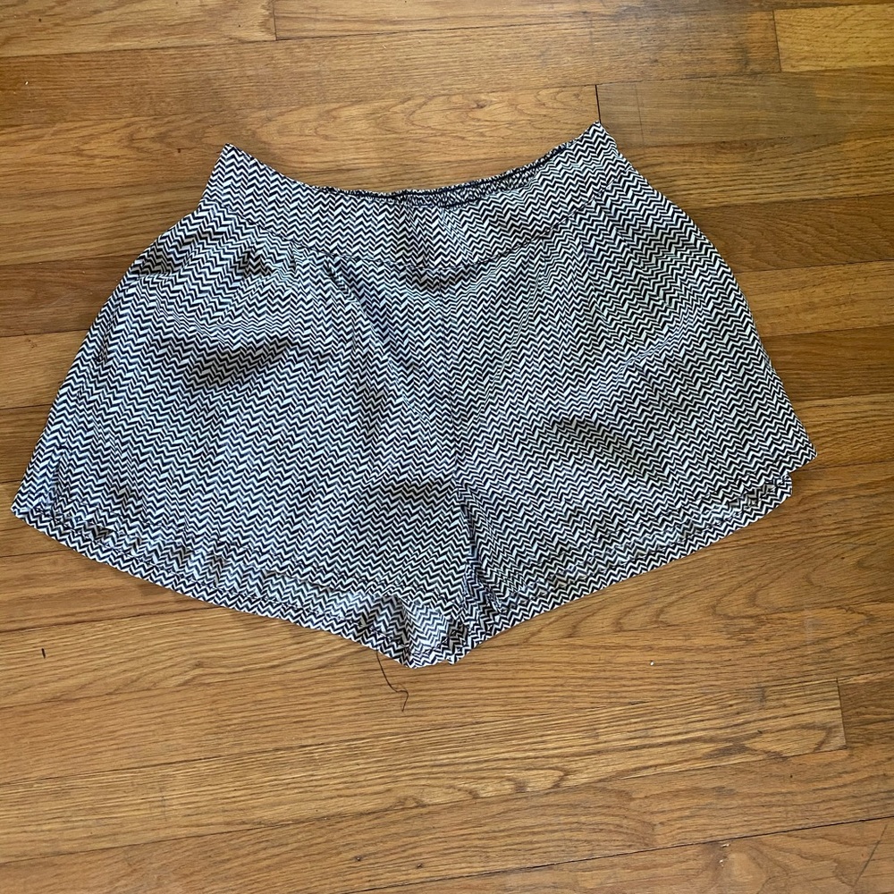 American Eagle Chevron Shorts with Pockets